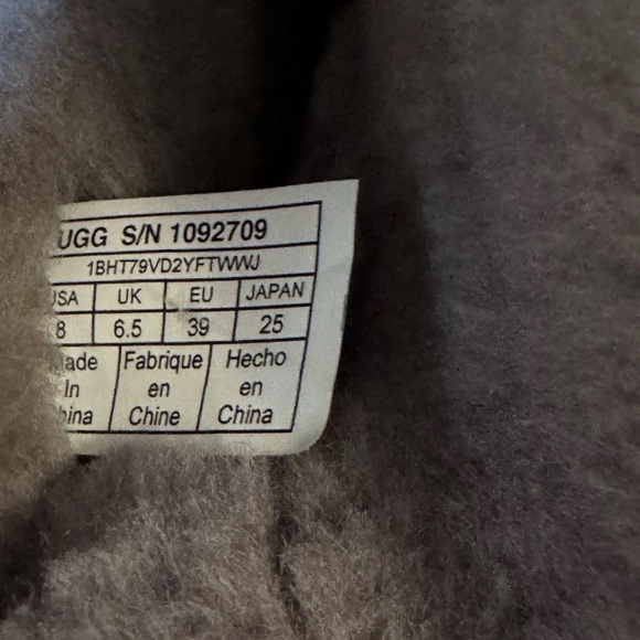 UGG Suede Boots Sz 8 Womens REMORA Bling Buckle Purple Gray Pull On Warm Leather - Picture 10 of 10